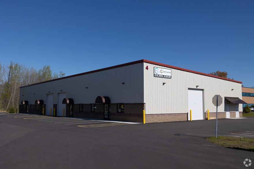 More Photos Of 2 Lear Jet Lane, Latham Light Manufacturing For Lease