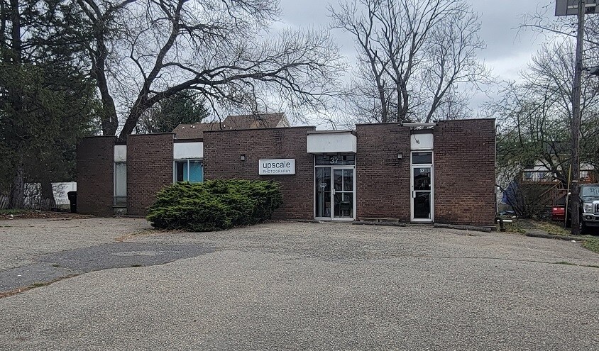 More Photos Of 37 W Prospect St, East Brunswick Freestanding For Sale