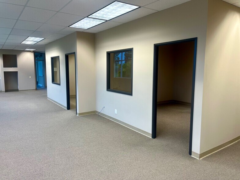 More Photos Of 15751 Rockfield Blvd, Irvine Medical For Lease
