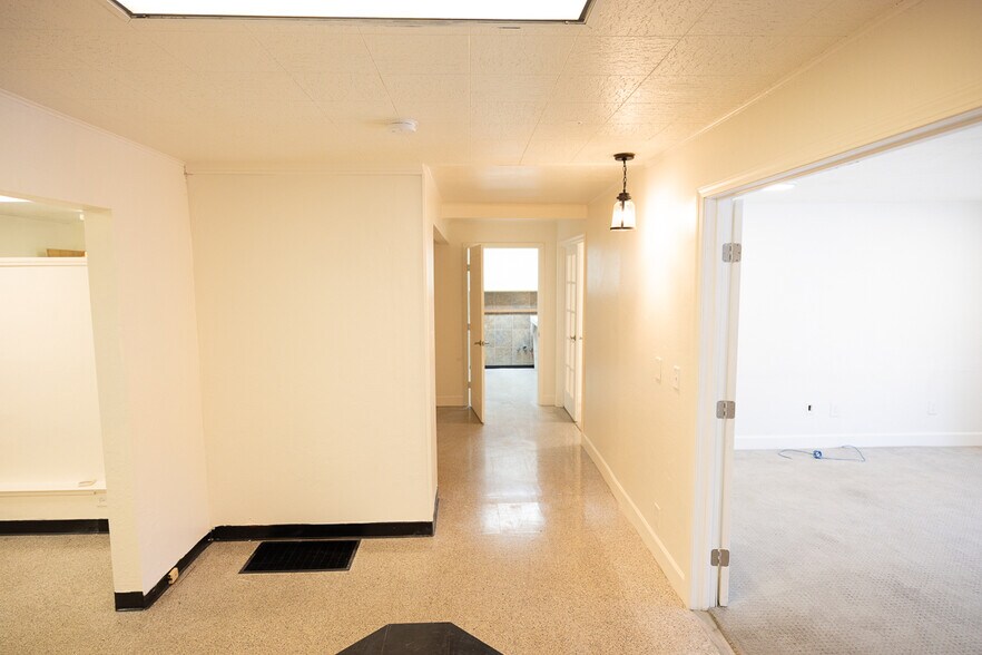 More Photos Of 4918 Sonoma Hwy, Santa Rosa Office For Lease