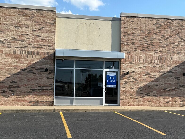 More Photos Of 2311 Bloomfield Rd, Cape Girardeau Flex For Lease
