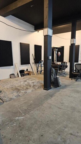 More Photos Of 5574 Atlantic Ave, Long Beach Auto Repair For Sale