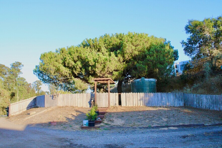 More Photos Of 748 Garrett Ln, Arroyo Grande Manufacturing For Sale