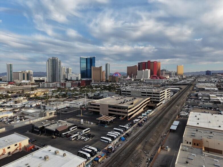 More Photos Of 1900 Industrial Rd, Las Vegas Parking Garage For Lease