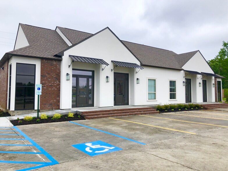 Primary Photo Of W 4021 W. E. Heck Ct., Bldg E, Baton Rouge Office For Lease
