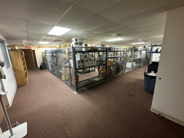 More Photos Of 1921 Tampa East Blvd, Tampa Light Manufacturing For Sale