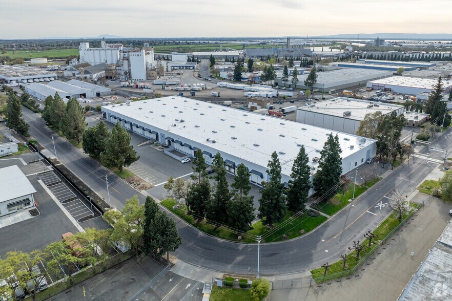 More Photos Of 1600-1690 Cebrian St, West Sacramento Warehouse For Lease