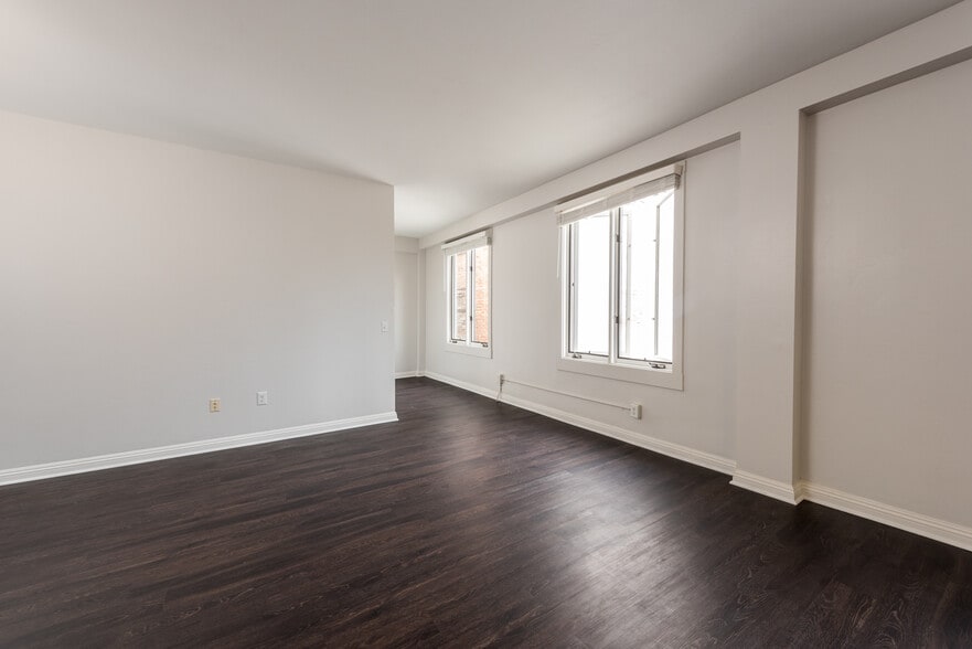 More Photos Of 1043-1045 6th Ave, San Diego Storefront Retail Residential For Sale