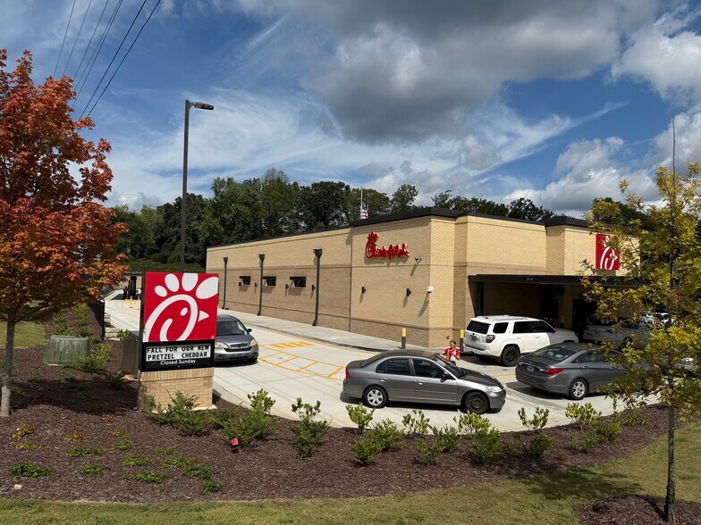 Primary Photo Of 3437 Winder Hwy, Flowery Branch Fast Food For Sale