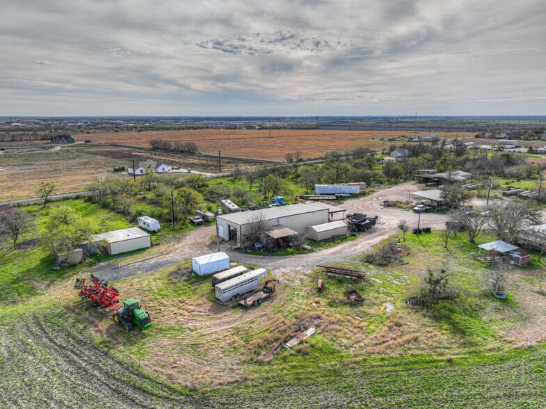 More Photos Of 931 W FM 78, Marion Land For Sale