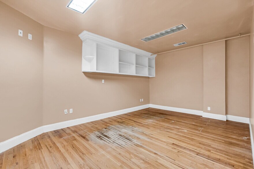 More Photos Of 1029 Tennessee St, Vallejo Storefront For Lease