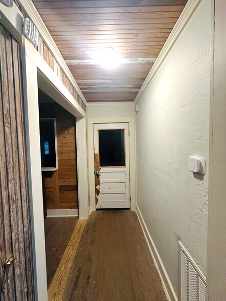 More Photos Of 1478 Remount Rd, Charleston General Retail For Sale