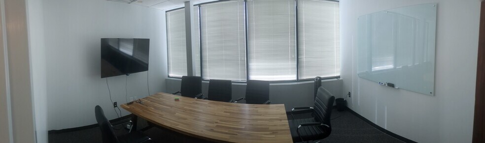 More Photos Of 416 Mccullough Dr, Charlotte Office For Lease