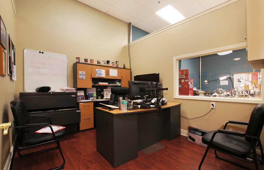 More Photos Of 11880 Lacy Ln, Fort Myers Warehouse For Sale