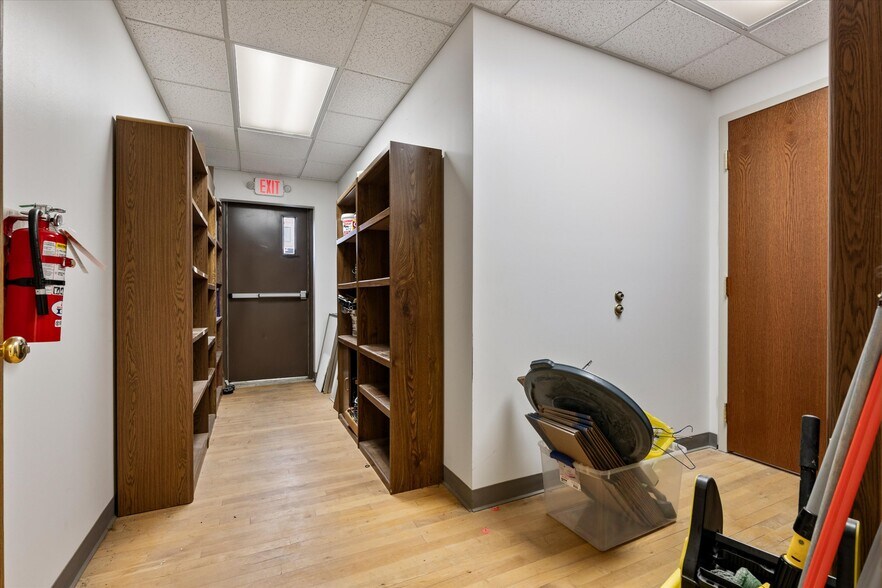 More Photos Of 18 Sportsman Dr, Clarion Medical For Lease