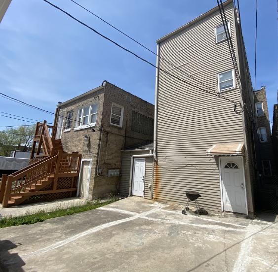 More Photos Of 4209 W Cermak Rd, Chicago Apartments For Sale