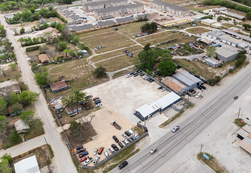 More Photos Of 955 W Kingsbury St, Seguin Land For Sale