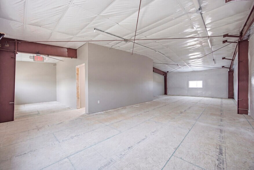 More Photos Of 1342 E Saint Helens St, Pasco Light Distribution For Lease