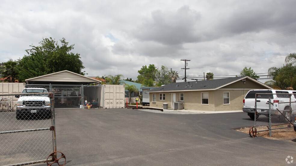More Photos Of 9915 Prospect Ave, Santee Office For Lease