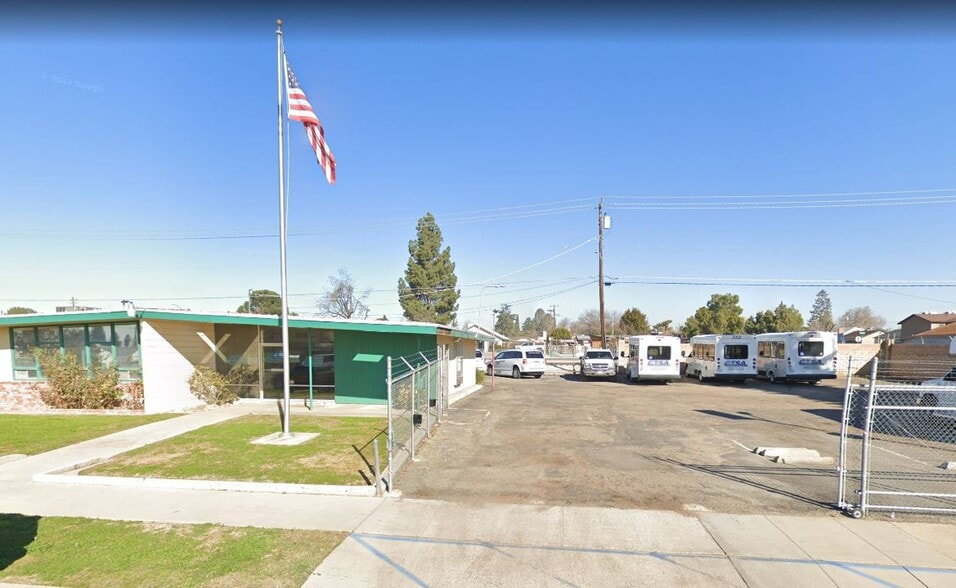 More Photos Of 222 Minner Ave, Bakersfield Medical For Sale