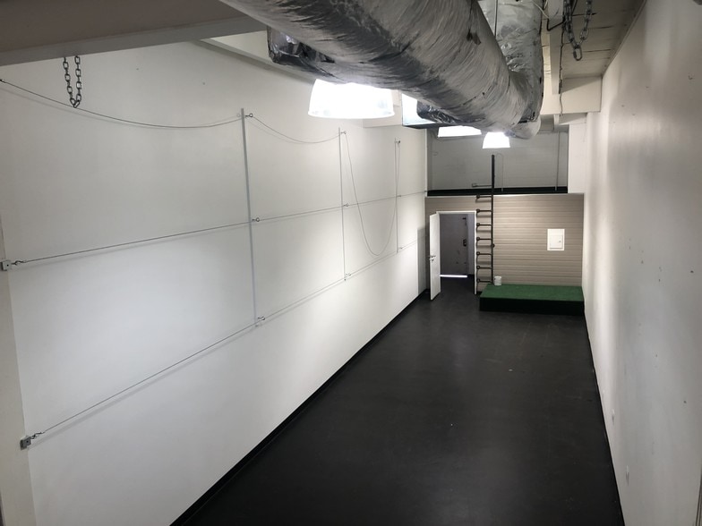 More Photos Of 7318 Melrose Ave, Los Angeles Storefront Retail Office For Sale