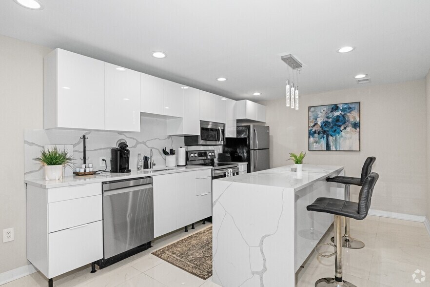 More Photos Of 1414 Pennsylvania Ave SE, Washington Apartments For Sale