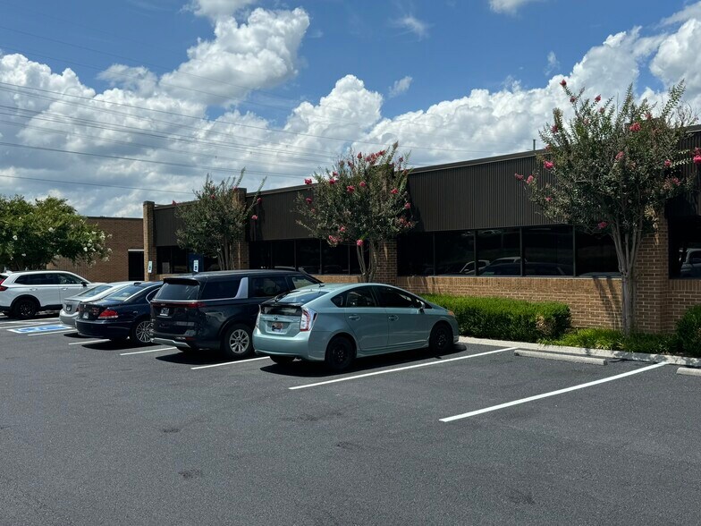 More Photos Of 9051 Executive Park Dr, Knoxville Office For Lease