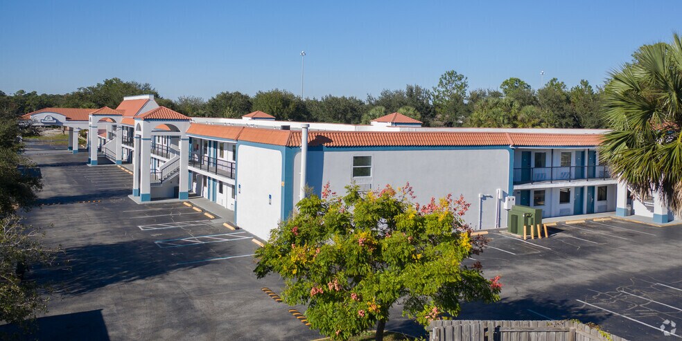 More Photos Of 5649 Cagle Rd, Jacksonville Hotel For Sale