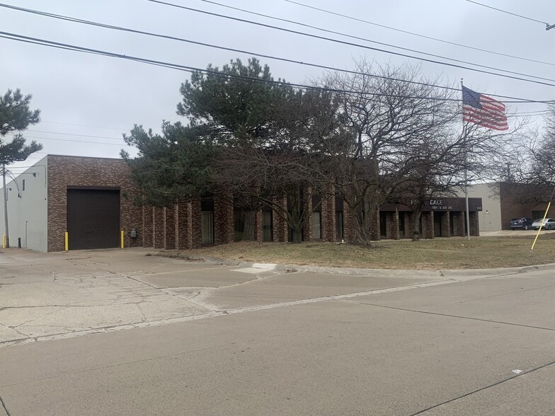 More Photos Of 35320 Beattie Dr, Sterling Heights Manufacturing For Sale