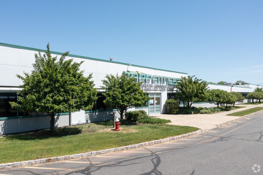 More Photos Of 191 Talmadge Rd, Edison Warehouse For Lease