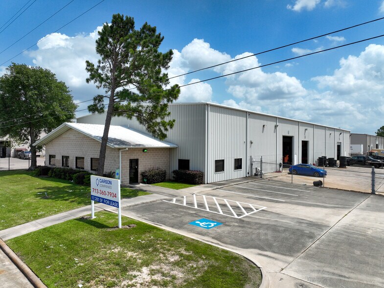 Primary Photo Of 5117 Hiltonview Rd, Houston Warehouse For Lease