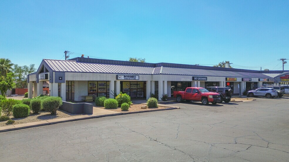 More Photos Of 5270 N 59th Ave, Glendale Unknown For Lease