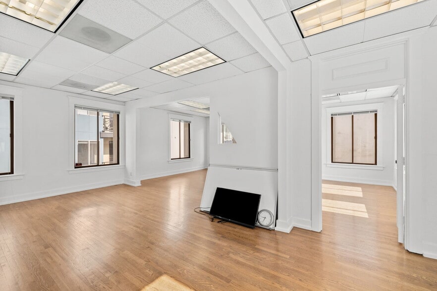 More Photos Of 602-616 Santa Monica Blvd, Santa Monica Loft Creative Space For Lease