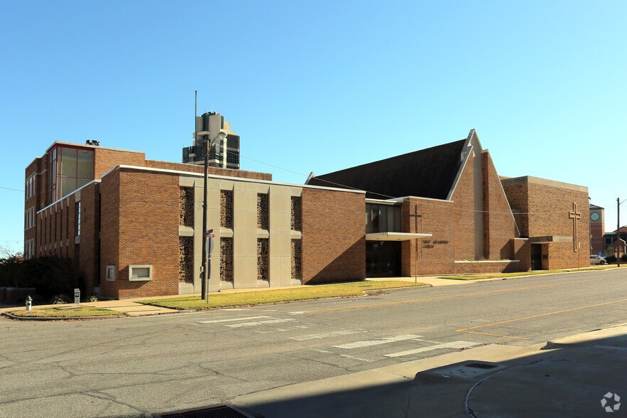 More Photos Of 500 S Johnstone Ave, Bartlesville Religious Facility For Sale