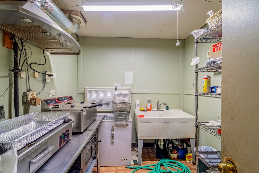 More Photos Of 19430 W Warren Ave, Detroit Specialty For Sale