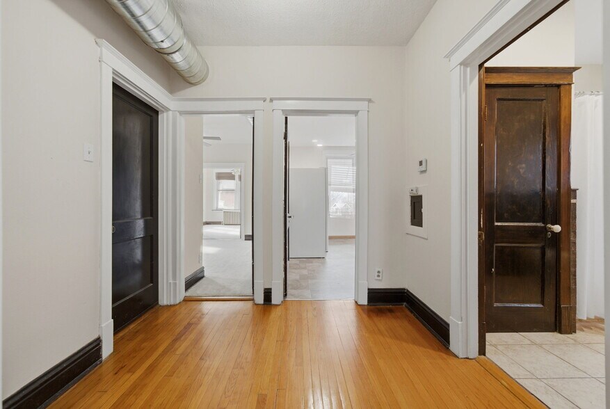 More Photos Of 5921 S Kingshighway Blvd, Saint Louis Multifamily For Sale