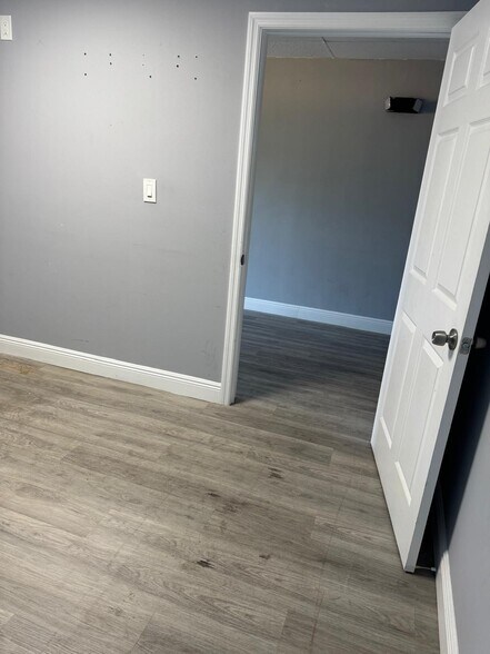 More Photos Of 3355 Lake Worth Rd, Palm Springs Storefront Retail Office For Lease