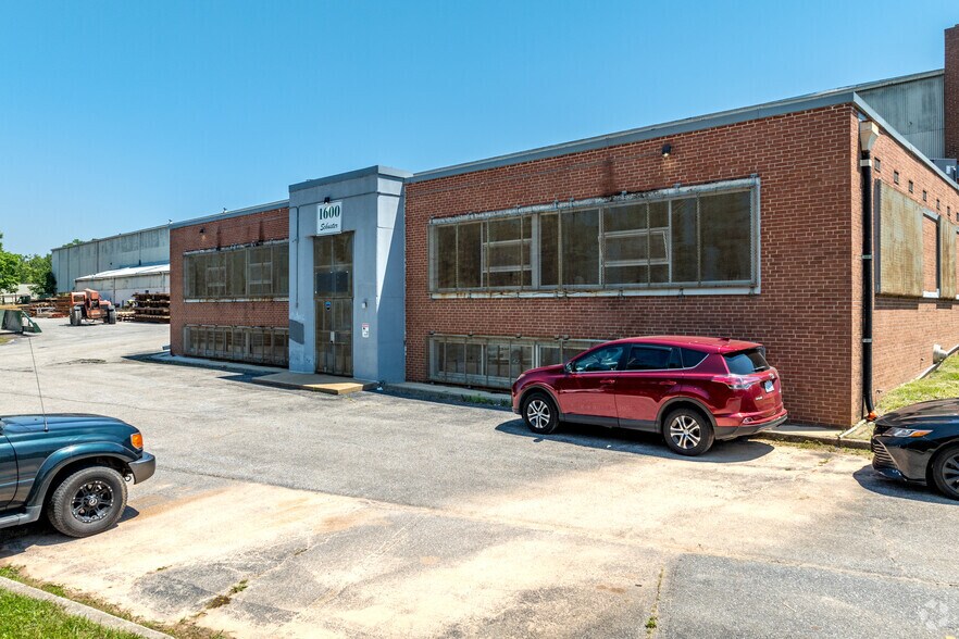 More Photos Of 1600 Cherry Hill Rd, Baltimore Manufacturing For Lease