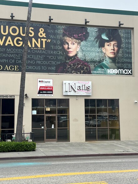 More Photos Of 5900 Hollywood Blvd, Hollywood Self Storage For Lease