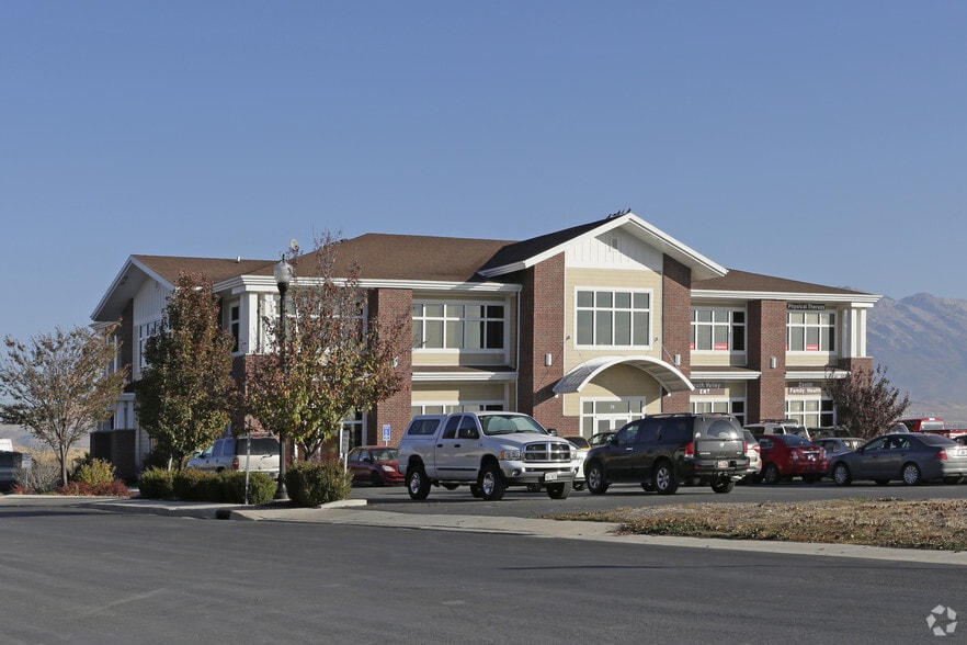 More Photos Of 24 W Sergeant Court Dr, Saratoga Springs Medical For Lease