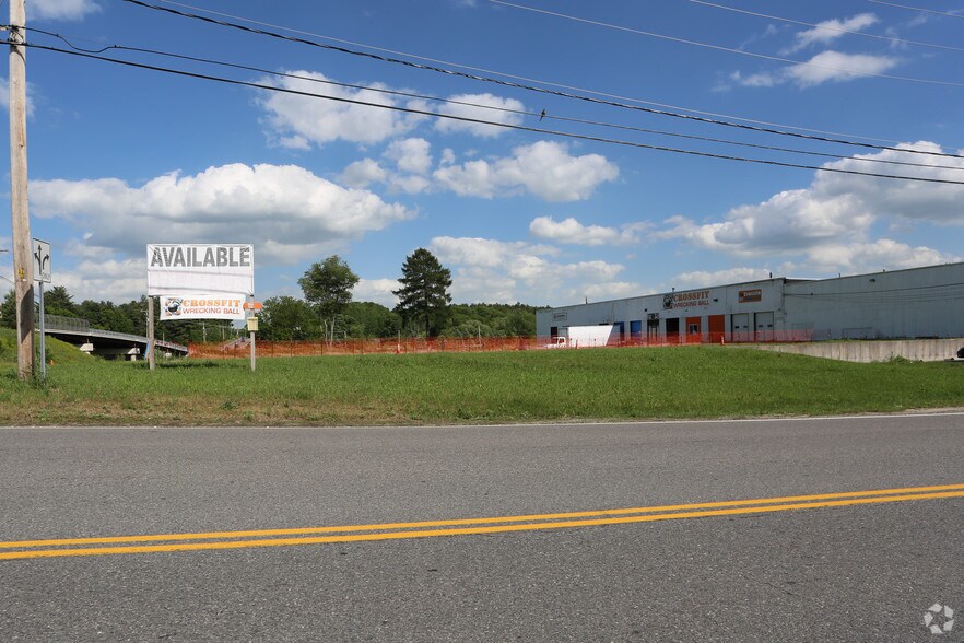 More Photos Of 1 Hilldale Ave, Plaistow Warehouse For Lease