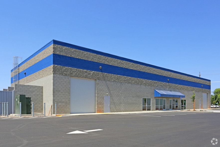Primary Photo Of 2728 E Jensen Ave, Fresno Warehouse For Sale