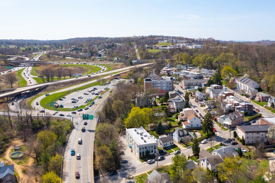 More Photos Of 18 Elizabeth St, West Conshohocken Office For Lease