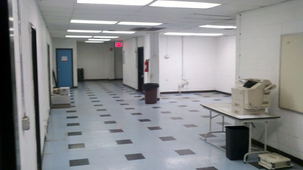 More Photos Of 91-24 144th Pl, Jamaica Warehouse For Lease