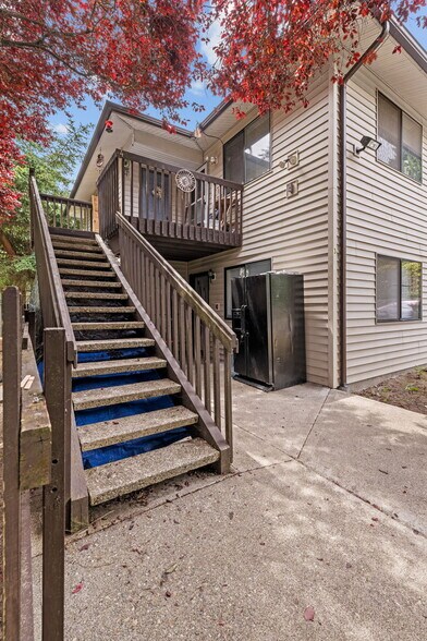 More Photos Of 13004 33rd Ave S, Tukwila Apartments For Sale