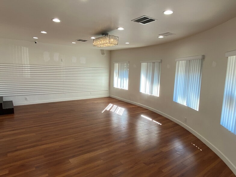 More Photos Of 4500-4508 Forman St, Toluca Lake Office For Lease