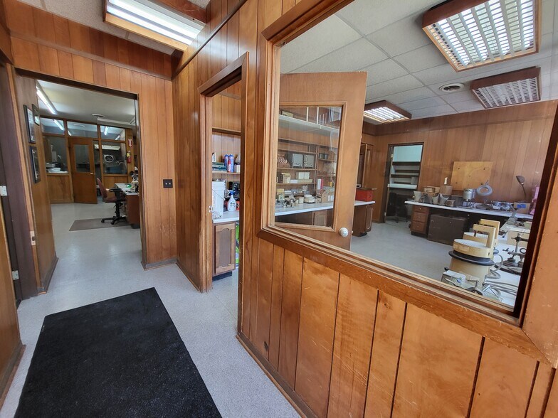 More Photos Of 626 S B St, Richmond Medical For Sale