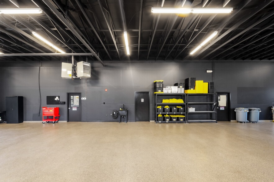 More Photos Of 2192 W College Ave, Englewood Warehouse For Sale