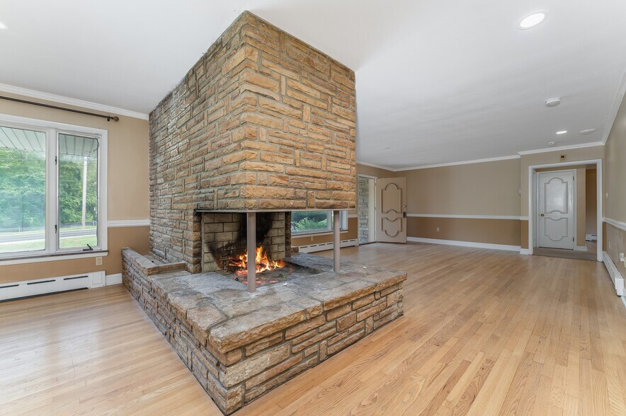 More Photos Of 2431 Route 57 East, Washington Office Residential For Sale