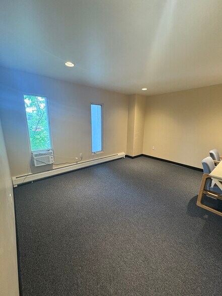 More Photos Of 5138 Shelburne Rd, Shelburne Office For Sale